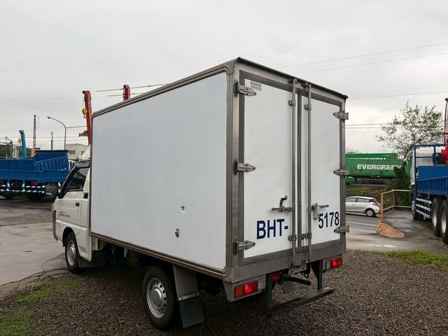 MITSUBISHI三菱 DELICA  第3張相片