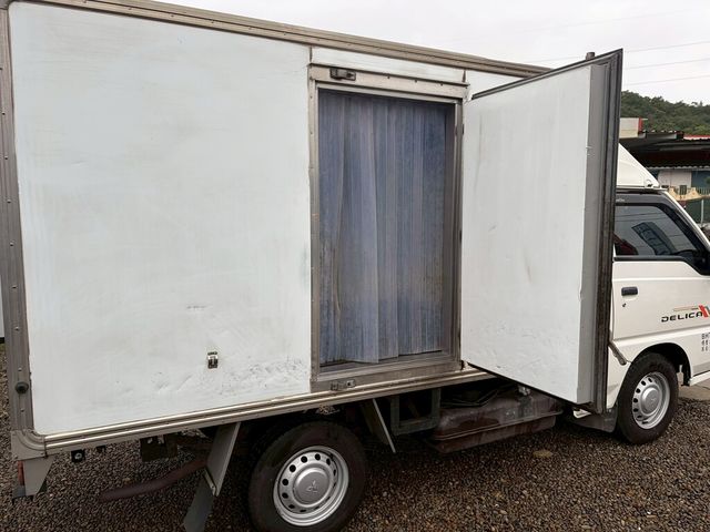 MITSUBISHI三菱 DELICA  第10張相片