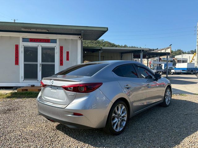 MAZDA馬自達 MAZDA 3  第2張相片