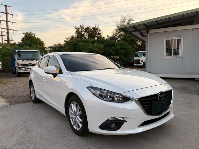 MAZDA馬自達 MAZDA 3  第10張相片