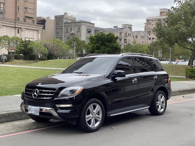 2013年 Benz ML350 CGI  第1張相片