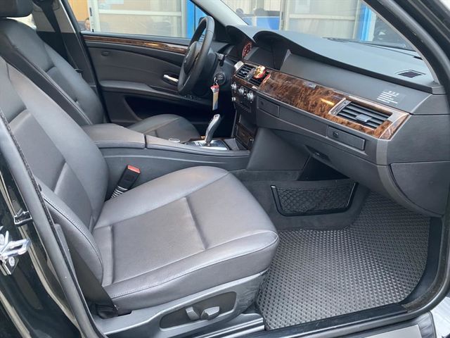 BMW 520D  第8張相片
