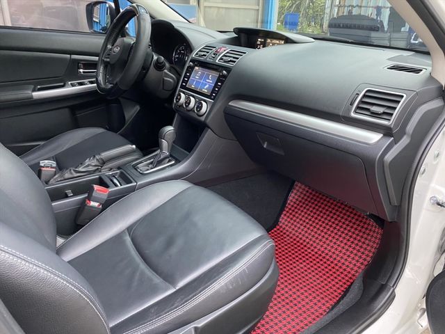 SUBARU IMPREZA  第8張相片