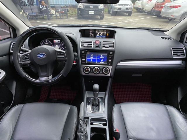 SUBARU IMPREZA  第10張相片