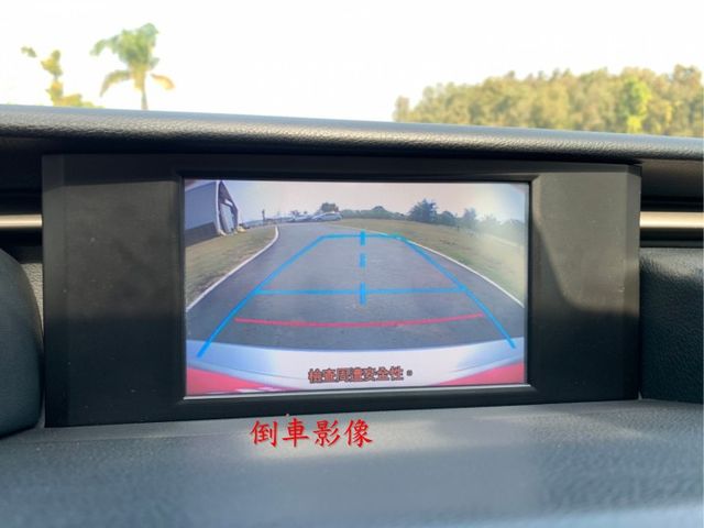 正2013年 IS300H油電 免50萬超狂    原鈑件  八安、循跡防滑、快撥、雙前通風椅、  第16張相片