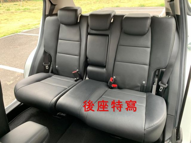 搶手白色  S版本 僅跑四萬公里 全車原鈑件 內外如新!  第5張相片