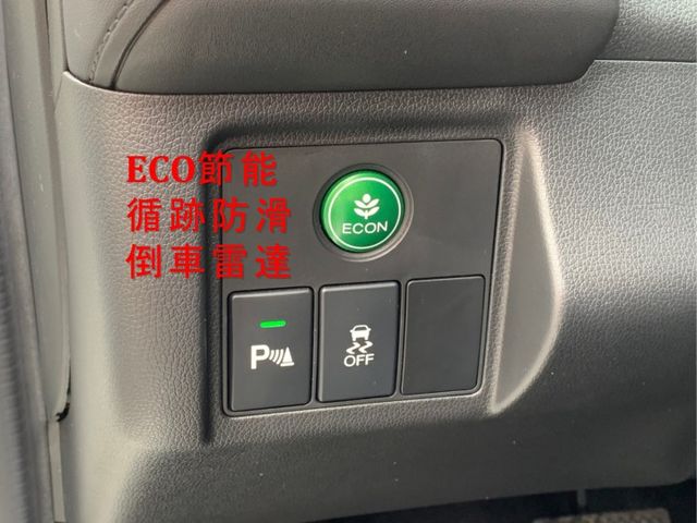 搶手白色  S版本 僅跑四萬公里 全車原鈑件 內外如新!  第11張相片