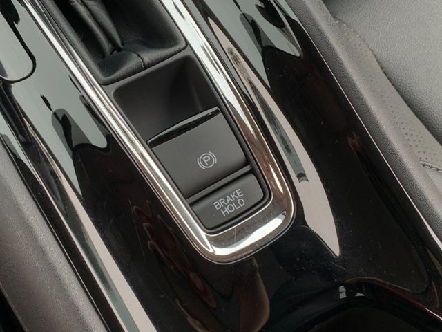 搶手白色  S版本 僅跑四萬公里 全車原鈑件 內外如新!  第20張相片