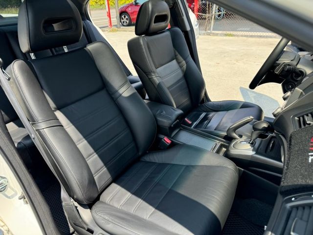 白色  VTI-S  CIVIC 原鈑件  車庫車 內裝漂亮 車況優異  很划算的代步車  第8張相片