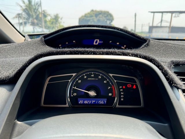 白色  VTI-S  CIVIC 原鈑件  車庫車 內裝漂亮 車況優異  很划算的代步車  第13張相片