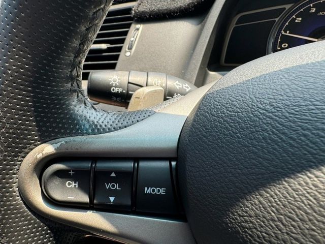 白色  VTI-S  CIVIC 原鈑件  車庫車 內裝漂亮 車況優異  很划算的代步車  第18張相片