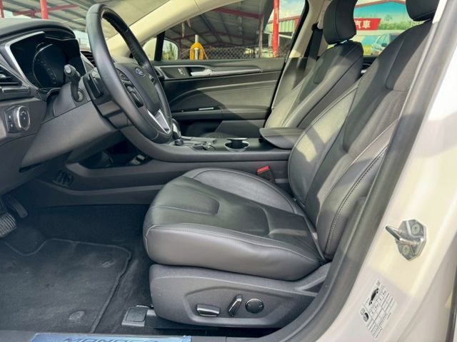 稀有坐駕  不要錯過  MONDEO  SEDEN   全車原鈑件 有ACC跟車  第10張相片