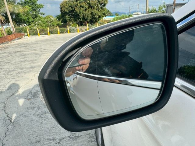 稀有坐駕  不要錯過  MONDEO  SEDEN   全車原鈑件 有ACC跟車  第20張相片