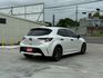 旗艦版 認證車  年輕人最愛的鋼砲  抬顯 賽車椅 18吋鋁圈 ACC跟車 盲點偵測  第4張縮圖