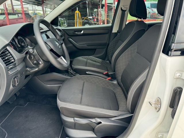 FABIA  僅跑六萬公里   全車原鈑件  1.0排氣量 年度稅金僅8640元  第10張相片