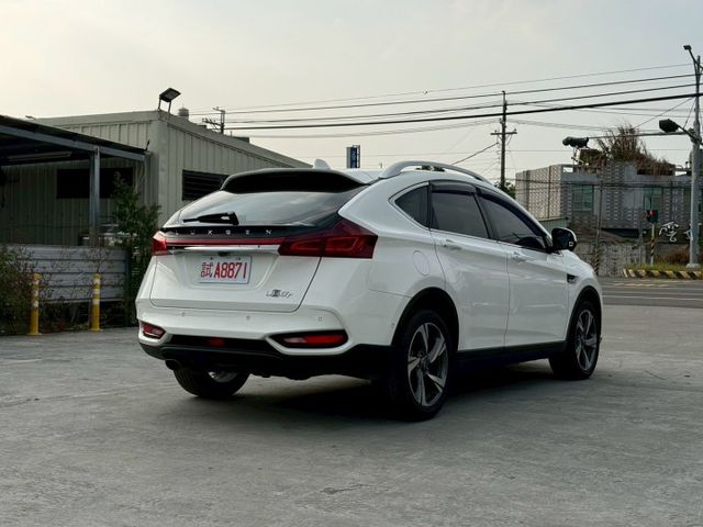 AR 環景版 僅跑6萬公里  全車原鈑件 超便宜  360環景 電尾門 自動停車 電子手剎車  第4張相片