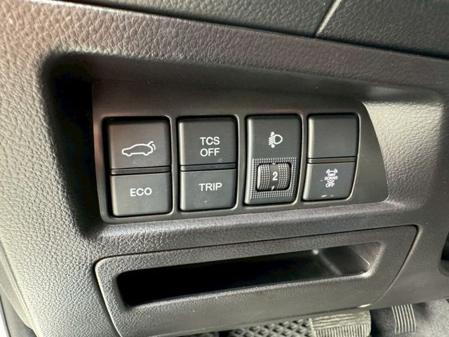 AR 環景版 僅跑6萬公里  全車原鈑件 超便宜  360環景 電尾門 自動停車 電子手剎車  第11張相片