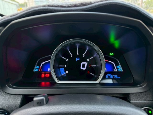 AR 環景版 僅跑6萬公里  全車原鈑件 超便宜  360環景 電尾門 自動停車 電子手剎車  第16張相片