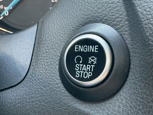 MK3.5 S版 原鈑件  僅跑【9萬公里】 天窗 自動停車 運動套件  車道偏移 換檔撥片 CAR PLAY  第17張相片