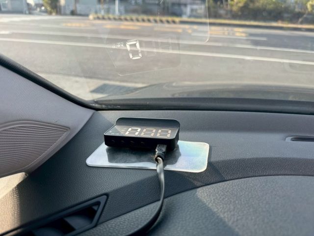 1.4CL 渦輪版本，一手車庫車，內外超漂亮   LED頭燈 ACC跟車    原廠保養車況超讚  第19張相片