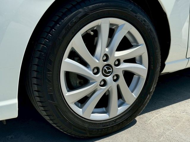 馬5  頂級款  雙電動滑門  僅跑9萬 全車原版件  升級:安卓機  對色 跑少  超稀有物件  第11張相片