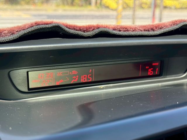 馬5  頂級款  雙電動滑門  僅跑9萬 全車原版件  升級:安卓機  對色 跑少  超稀有物件  第16張相片