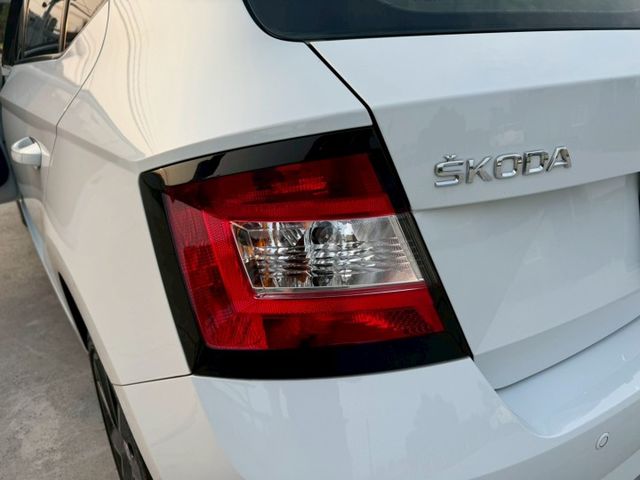 FABIA 僅跑7萬公里   【認證車】年度稅金僅8640元   定速 免鑰匙  循跡  CAR PLAY  第8張相片