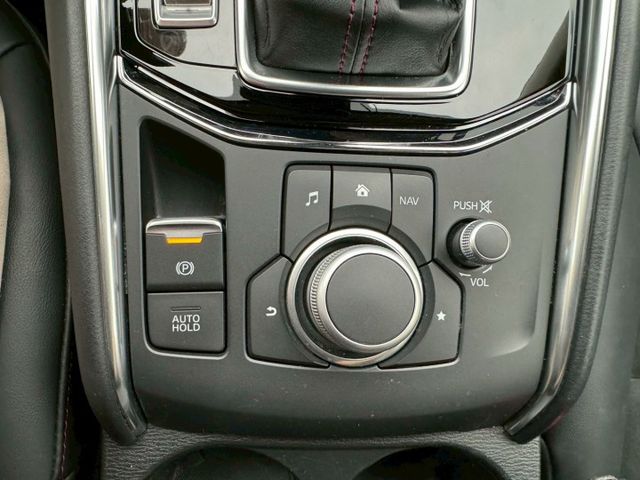 Carbon Edition  僅跑7萬  原鈑件 原漆   Bose音響  抬顯   MRCC   電動椅 環景  第11張相片