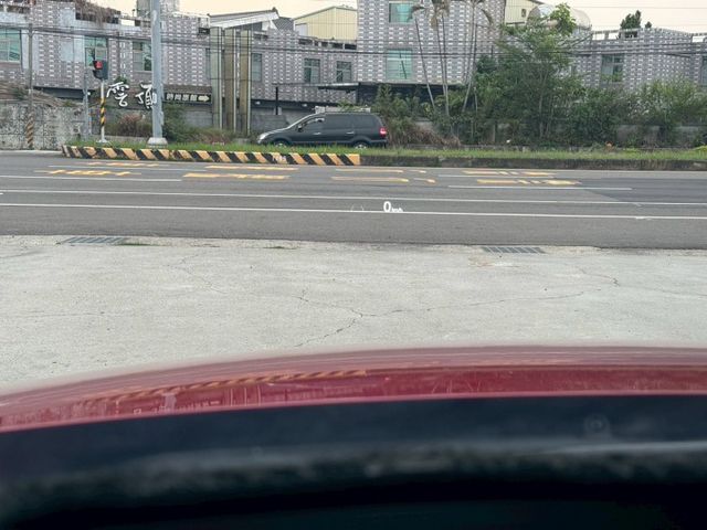 Carbon Edition  僅跑7萬  原鈑件 原漆   Bose音響  抬顯   MRCC   電動椅 環景  第13張相片