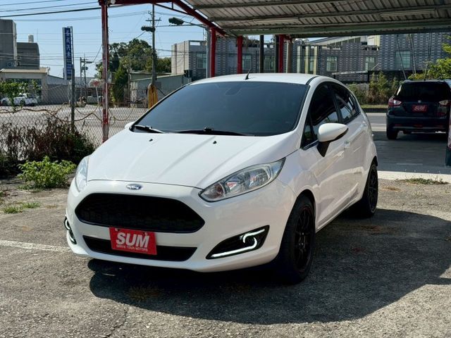 重點! 正時皮帶+水幫浦已預防更新    市區好停車，稅金省 油耗省   代步小車首選安全性也兼具  第1張相片