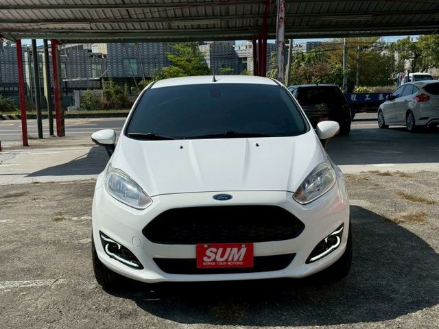 重點! 正時皮帶+水幫浦已預防更新    市區好停車，稅金省 油耗省   代步小車首選安全性也兼具  第4張相片