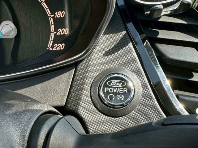 重點! 正時皮帶+水幫浦已預防更新    市區好停車，稅金省 油耗省   代步小車首選安全性也兼具  第19張相片