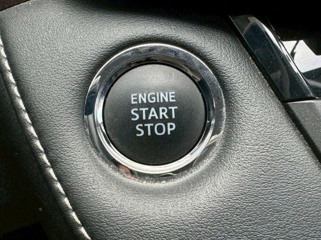 豪華版  僅跑13萬公里 全車原鈑件 Ikey  定速 循跡 LED頭燈  雙恆溫 7安全氣囊  抬頭顯示  第11張相片