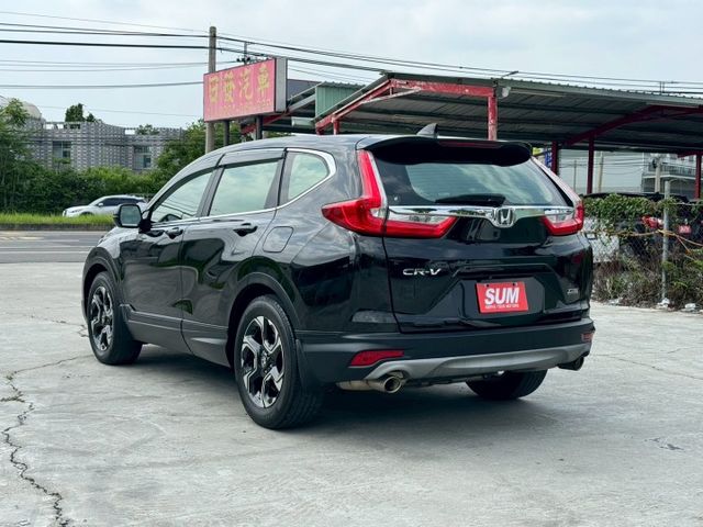 全車原鈑件 VTI-S 僅跑10萬公里  平均一年僅跑1.2萬公里  有ACC跟車  第4張相片