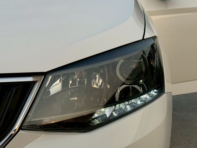 FABIA 僅跑7萬公里   【認證車】年度稅金僅8640元   定速 免鑰匙  循跡  CAR PLAY  第7張相片