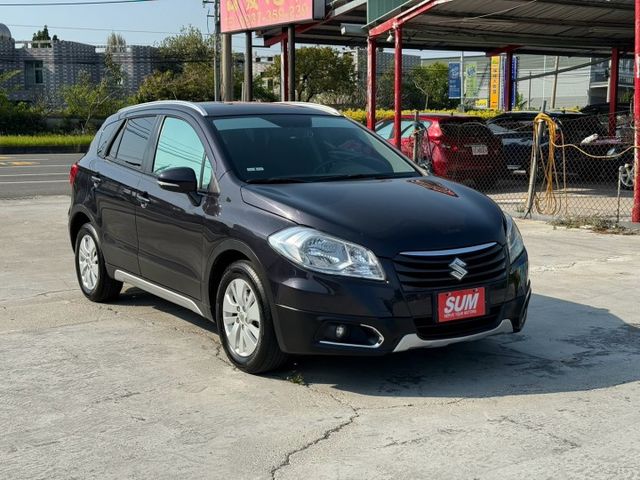 SX4 crossover  代步車好選擇 稅金省 安全性高  值得你入手的小休旅  第2張相片