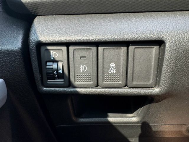 SX4 crossover  代步車好選擇 稅金省 安全性高  值得你入手的小休旅  第13張相片