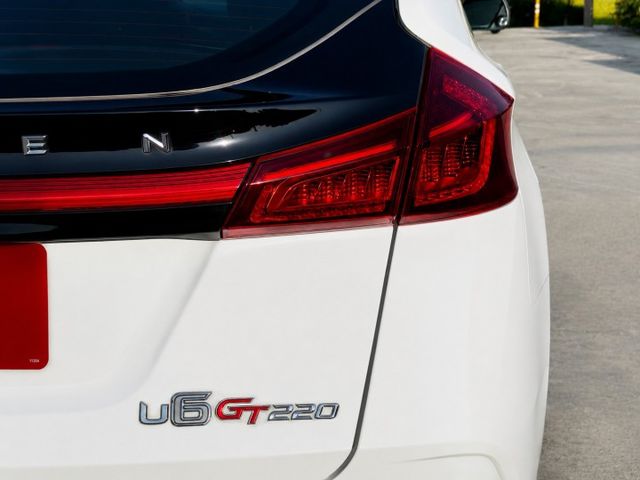 U6-GT220 旗艦版 全車原鈑件 僅跑6萬公里 原廠222HP  RAYS鋁圈 貝斯登避震  第19張相片
