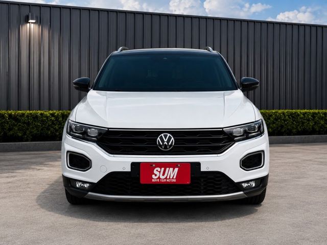 T-ROC 1.5 Design 一手車  全車原鈑 跑4.8萬公里 原廠保養  ACC 盲點  CAR PLAY  第3張相片