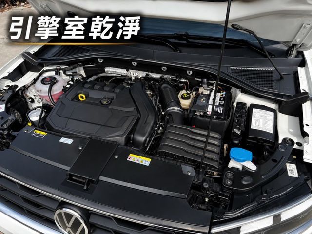 T-ROC 1.5 Design 一手車  全車原鈑 跑4.8萬公里 原廠保養  ACC 盲點  CAR PLAY  第14張相片