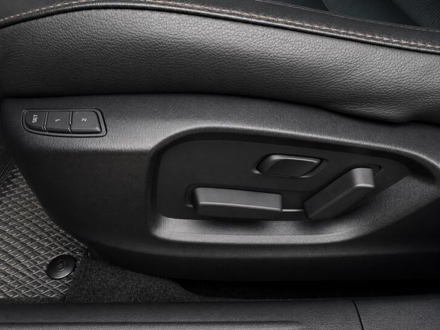 CX5 旗艦版 原鈑件 僅跑12萬公里  原廠保養貼紙  MRCC  BOSE 抬顯 電尾 盲點  換檔撥片 通風椅  第13張相片