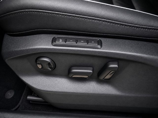 新入庫  正2019年  TIGUAN 280 Elegance版本 僅跑2萬公里 原廠保養 原鈑件 全車無改裝  第10張相片