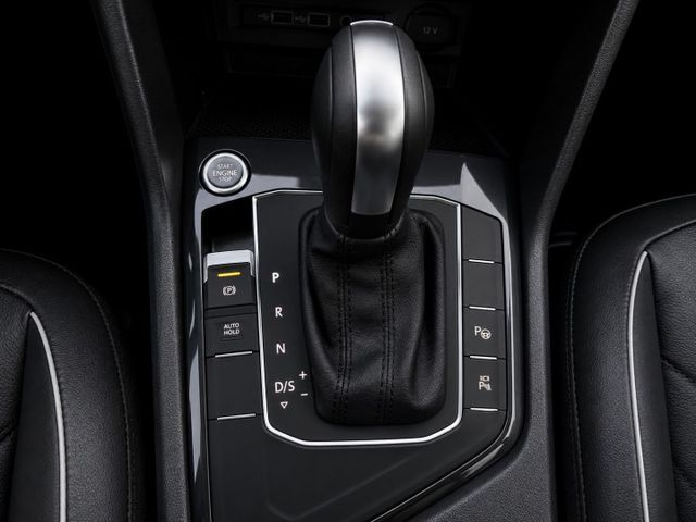 新入庫  正2019年  TIGUAN 280 Elegance版本 僅跑2萬公里 原廠保養 原鈑件 全車無改裝  第14張相片