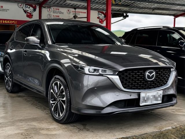 僅跑1.8萬公里 全車原鈑件  最頂級版本  原廠保養  360環景 電尾門 抬顯 BOSE  第1張相片