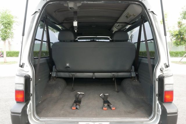 『舒適八人座廂車❖自排輕鬆駕馭❖定速』SRS安全氣囊｜盲點偵測｜光感應頭燈｜車身穩定｜循跡防滑｜斜坡起步｜胎壓偵測｜貨車  第5張相片