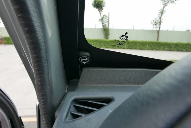 『舒適八人座廂車❖自排輕鬆駕馭❖定速』SRS安全氣囊｜盲點偵測｜光感應頭燈｜車身穩定｜循跡防滑｜斜坡起步｜胎壓偵測｜貨車  第15張相片