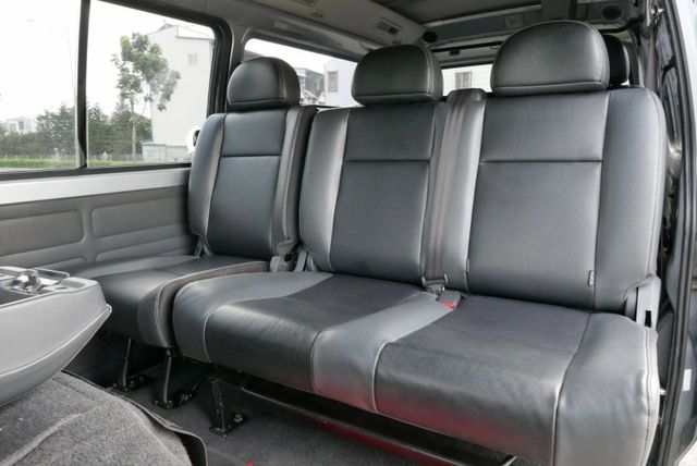 『舒適八人座廂車❖自排輕鬆駕馭❖定速』SRS安全氣囊｜盲點偵測｜光感應頭燈｜車身穩定｜循跡防滑｜斜坡起步｜胎壓偵測｜貨車  第19張相片