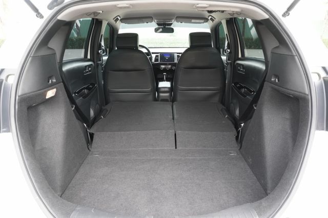 『ACC跟車❖雙系統CARPLAY』6安｜車道偏移｜循跡防滑｜恆溫空調｜ABS防鎖死｜碰撞預警｜LED頭燈  第5張相片