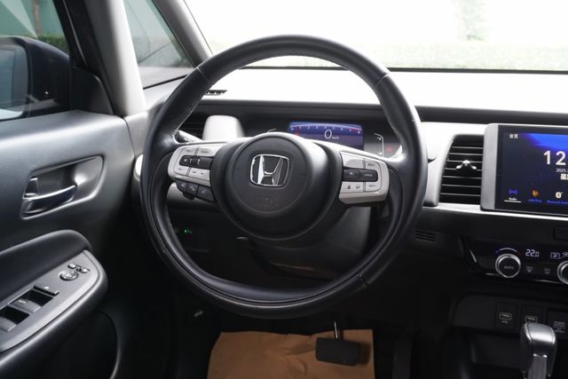 『ACC跟車❖雙系統CARPLAY』6安｜車道偏移｜循跡防滑｜恆溫空調｜ABS防鎖死｜碰撞預警｜LED頭燈  第7張相片