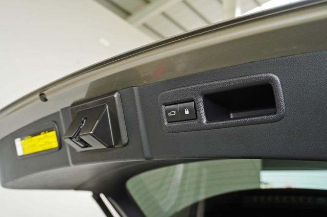 『LSS安全防護系統❖ACC跟車❖頂級版』 2018年領牌｜安全氣囊｜電動座椅｜光感應頭燈｜倒車顯影｜車道偏移｜原廠保養  第20張相片